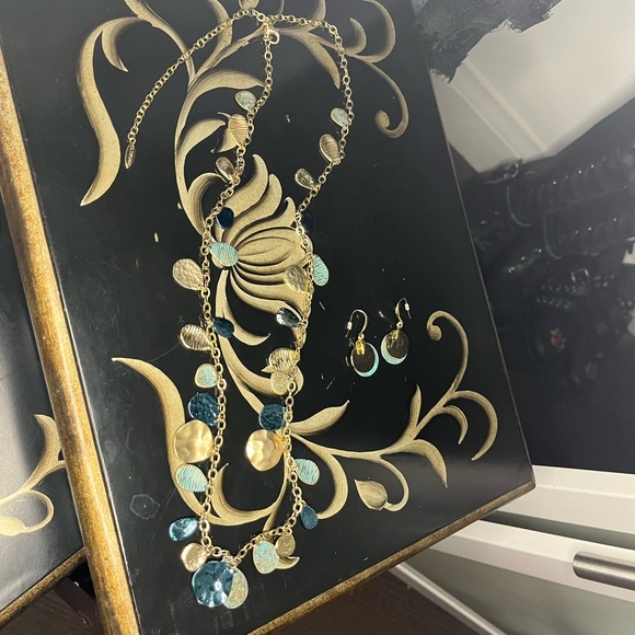 Beautiful eccentric necklace - Picture 6 of 6